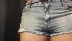 Fox girl pees and farts in her jean shorts