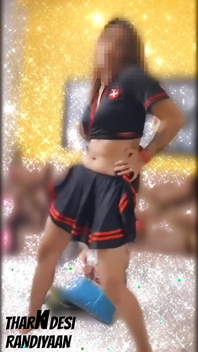 THARKI DESI RANDIYAN - EPISODE 02 : INDIAN SLUT PRIYA SHARMA CRAZY TEASE SHOW