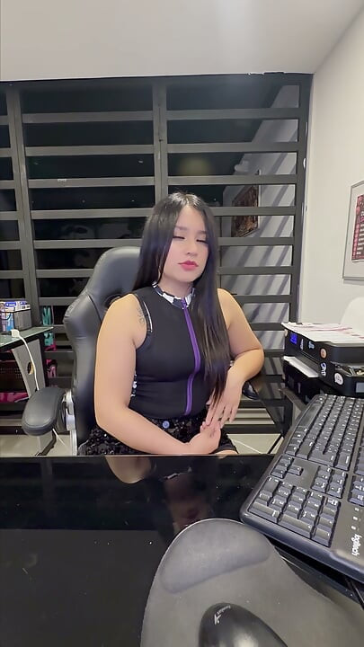 POV - JOB INTERVIEW I LEAVE MY NEW BOSS'S PUSSY FULL OF MILK