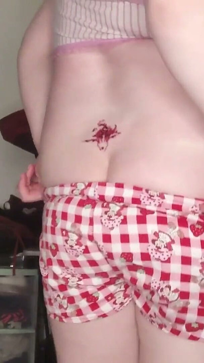 Naughty Stepdaughter Gets Secret Trampstamp