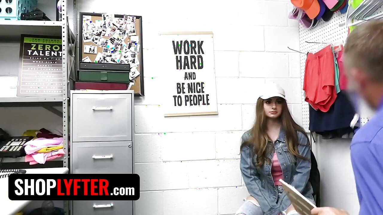 Shoplyfter - hot teen offers a sexual deal to avoid consequences after being caught stealing