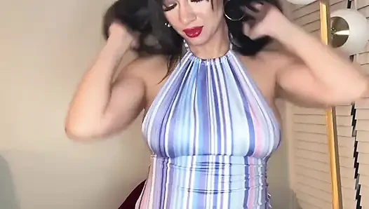 Egyptian MILF Sasha Pearl in Bellydancing Striptease