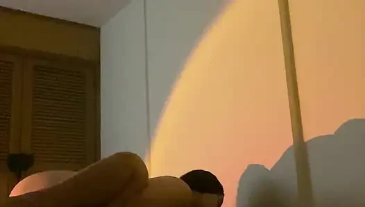 Ihre haut gegen meine im warmen abendlicht