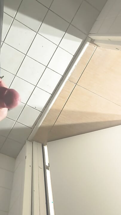 I quietly play with my penis at work in the evening.
