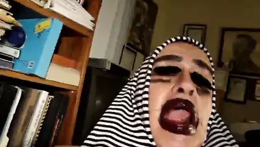 Ida cums bir kez daha at lynda slutbabes Slutty phoyos