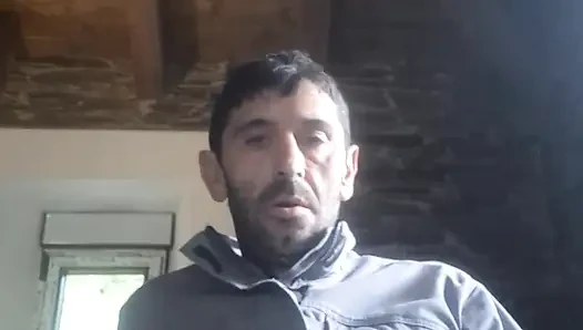 Mason boşalana kadar mastürbasyon yapıyor