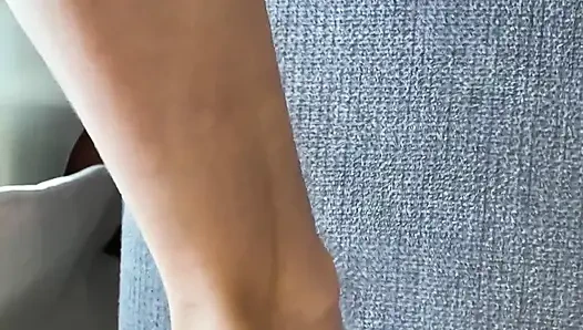 Setubuhi aku dengan keras di memek; Aku butuh ini