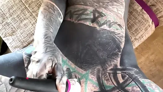 ALT ТАТУ пара извращенная похождения на улице в дороге