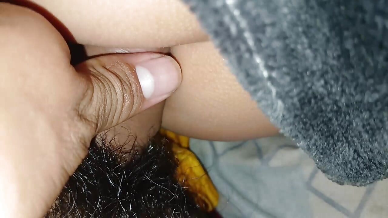 Tình yêu của bạn có sự mềm mại của mặt trăng và sức mạnh của biển