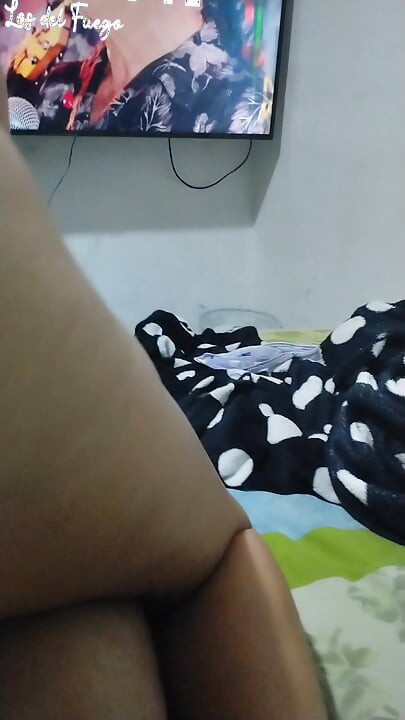 A rich reverse cowgirl fucks and on fours
