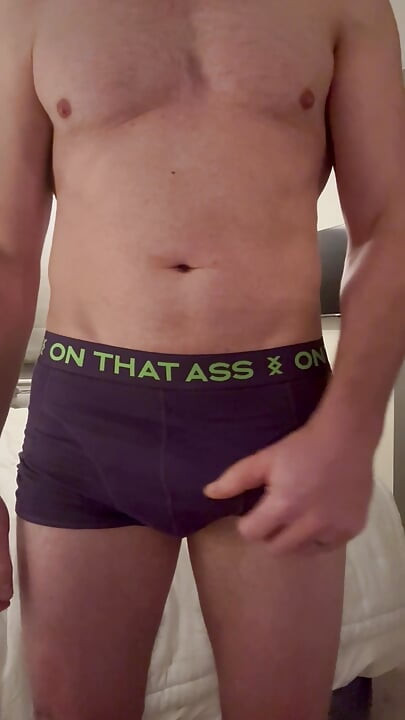 Un grande cazzo che gioca