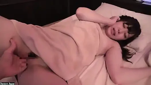 Она гордится своей чашкой G