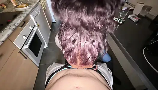 I teach the Cuban woman to drive and she in return sucks it