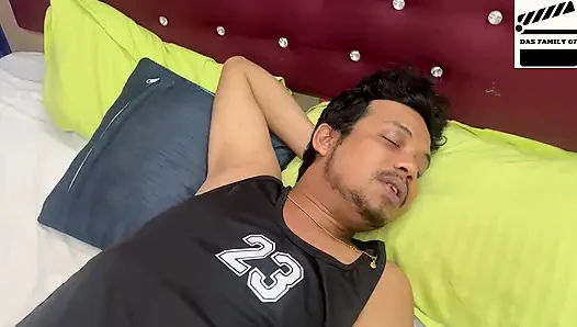 BAARE DUDHWALI BHABI OR THARKI DEWAR KI CHUDAI RAW CLIPS