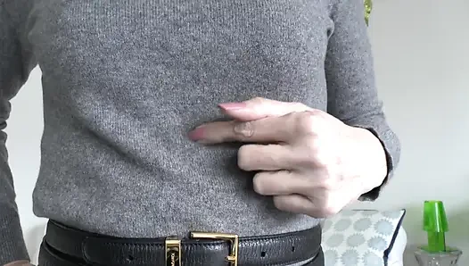 Gürtelarmung im Wohnzimmer, Teil 3, lady Victoria Valente