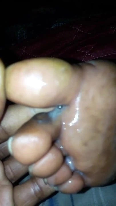 CUM ON EBONY TOES 2018