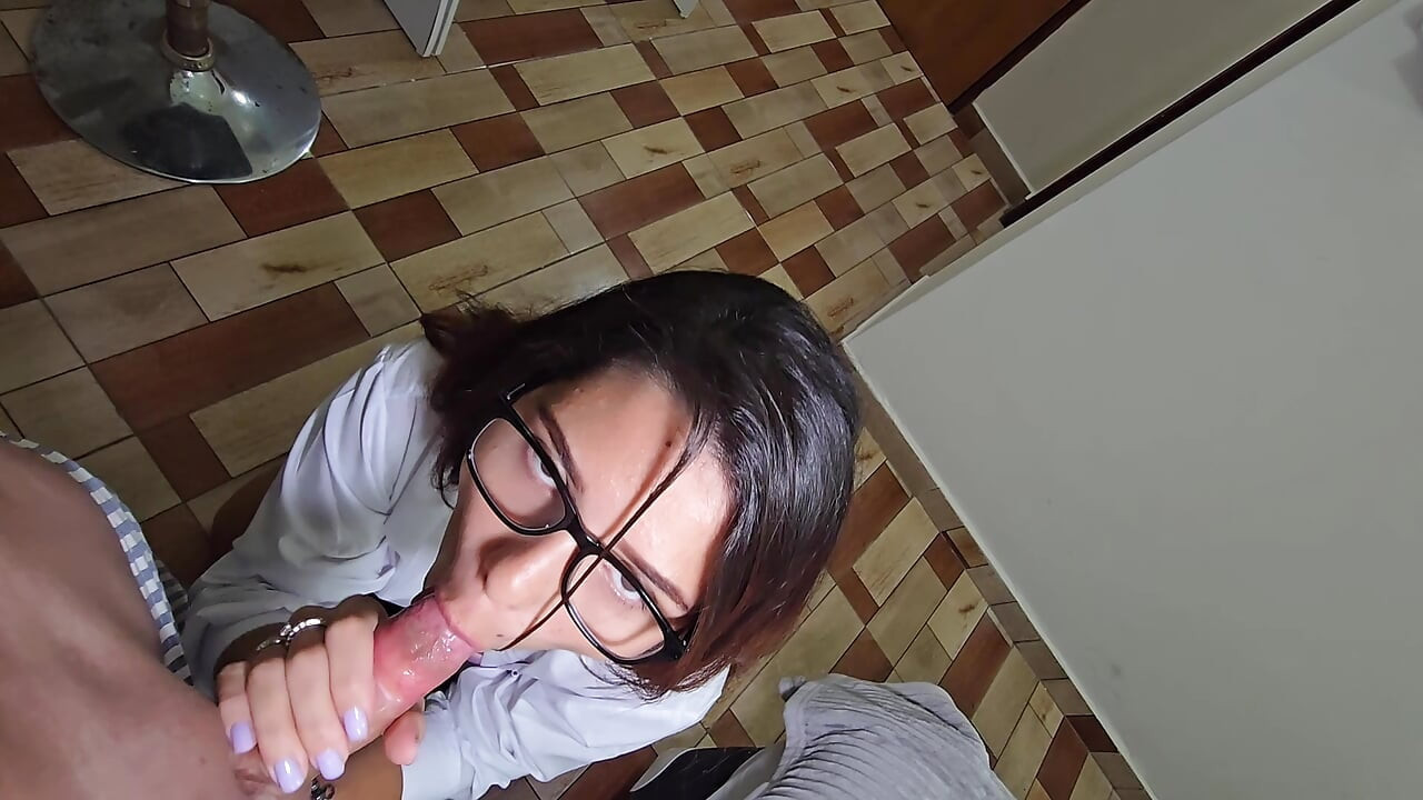 teenager enters her stepsister room to have sex after school