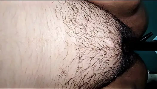 Nicole'ün büyük sulu götü yayılıyor ve sikiliyor