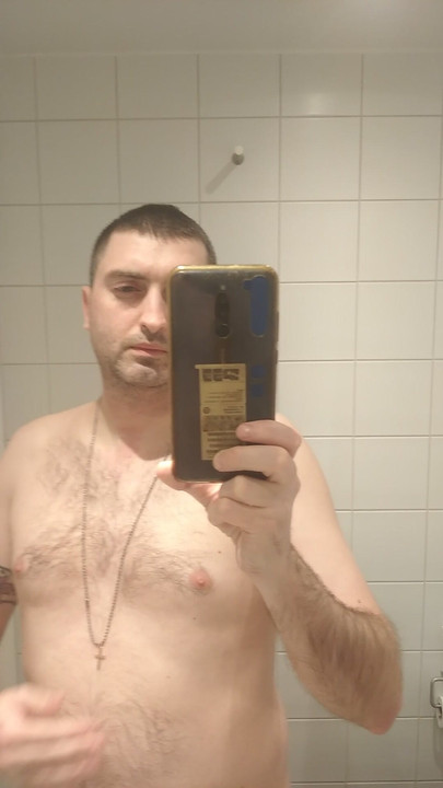 亲爱的女人，我向你展示我自己。