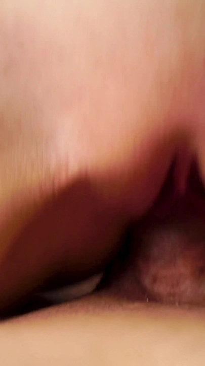Momen spektakuler dari "pov close up memek becek cameltoe menggesek dan ngusap kontol sampai dicrot di dalam"