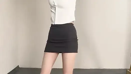 An Office Lady, After Work, Secretly Asks Her Host for a Job Appointment Behind Her Boyfriend's Back