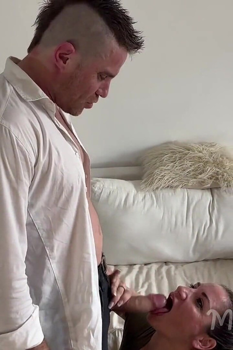 새엄마를 따먹어