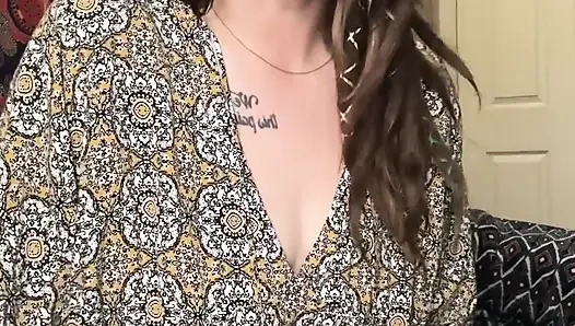 Курильница на вечеринке дома заставляет тебя изменяет твоей подруге