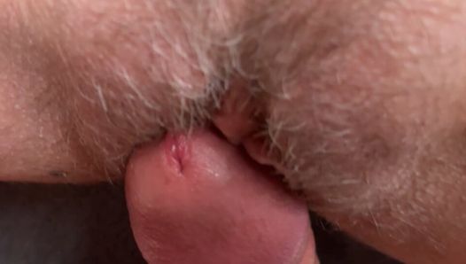 Tight hairy pussy take big cock’s cumshot