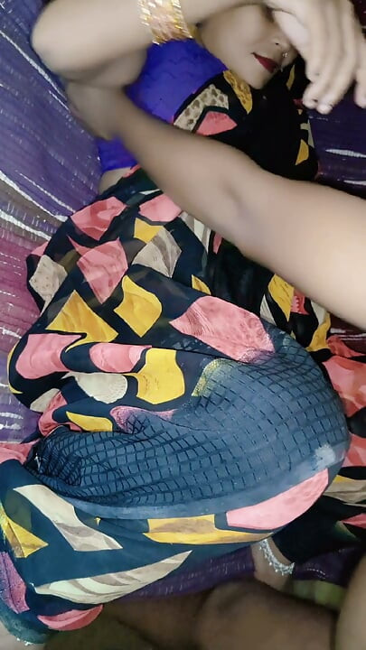 Indian - bhabhi gets fucked hard by black guy