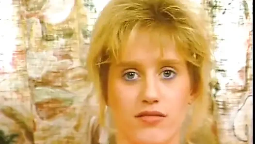 Boşalmak için burada olan Almanya'dan sevimli hatunla bu amatör seansı izleyin