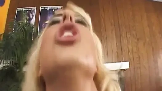 Blonde Babe's Sloppy Pussy Farts During Intense Fingering Session