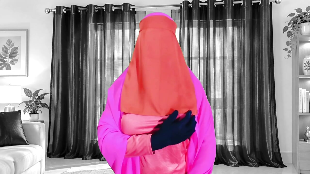 Masturbation and dirty talk by a very beautiful Indian stepmother - clear Bangla audio