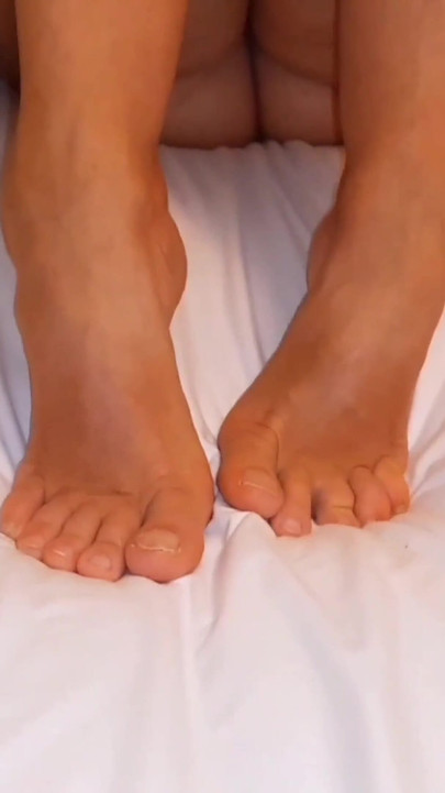 Amateur Blonde Wife Selena Enjoys Foot Worship