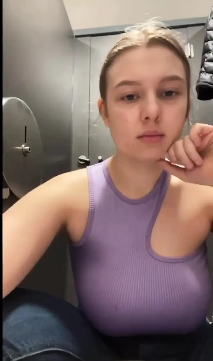 Fingering Tight Anal in Public Place. Face Sitting. Masturbate so Hot
