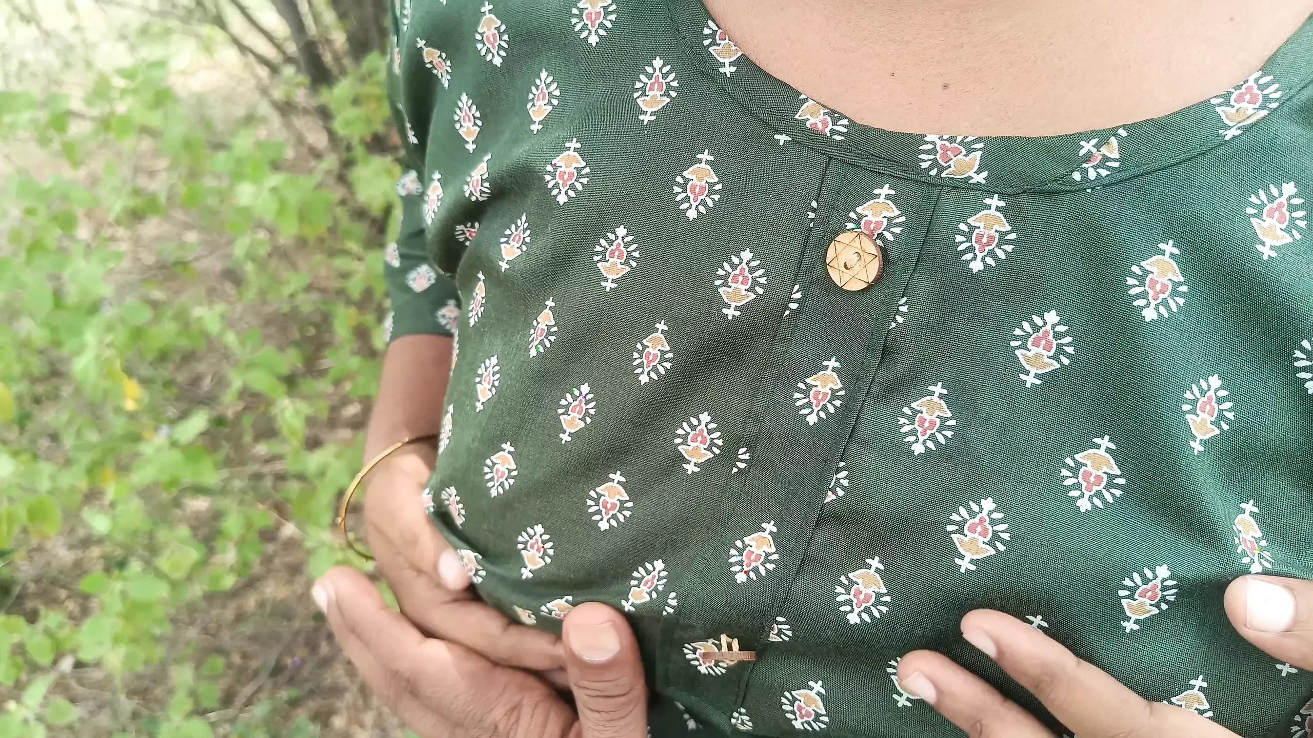 Tamil married women outdoor part 1