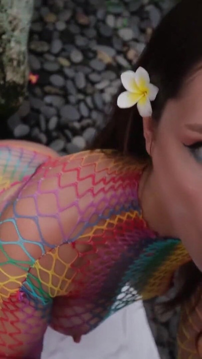 Must-share moment from "Beautiful and gentle blowjob"