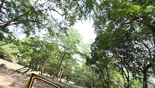 Saya Membantu Latina Gendut Untuk Merusak Di Tengah Antah Dari Mana Dengan Imal Hubungan Keras Di Mobilnya.