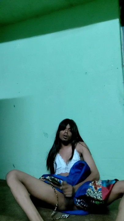 Cute indian femboy in saree | Clip 3