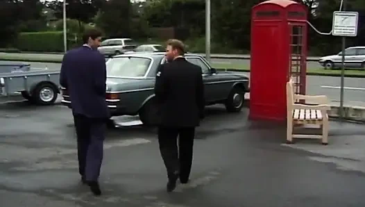 Deutsche schlampe wurde zu dritt gefingert und gefickt