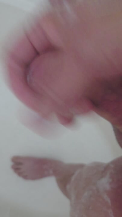 Jeu sous la douche