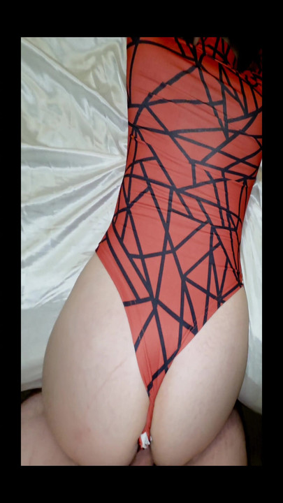 Julia Noir แม่เลี้ยงอังกฤษที่ร้อนแรงที่สุดยั่วควยใหญ่ของลูกชายด้วยเท้าไนลอนเซ็กซี่ของเธอ จากนั้นก็อยากให้หีเธอเลียและเย็ด | คลิป 3