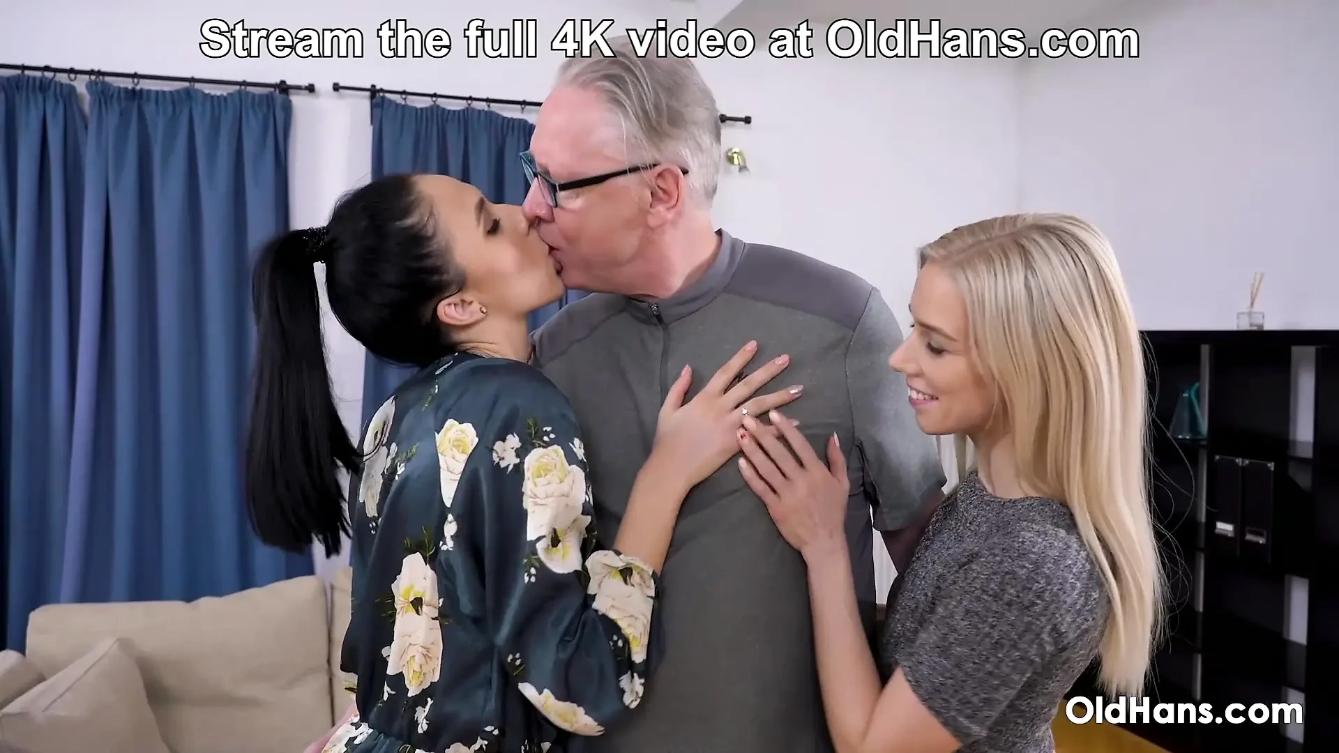 你想操我们两个，不是爷爷吗？Oldhans的热辣3P