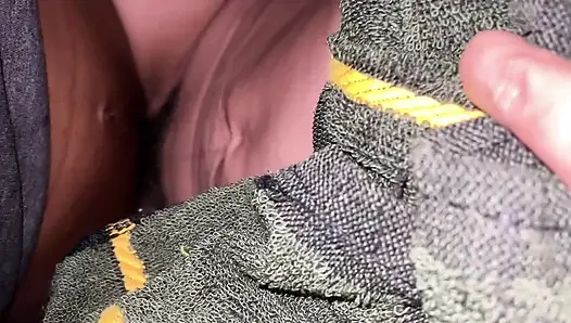 Вирусное видео, где жена соседа хочет принять душ