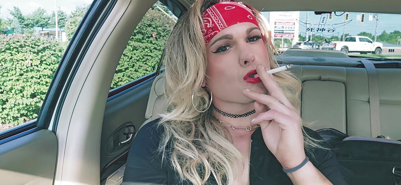 Kylie Babes Smoking Fetish Car Play