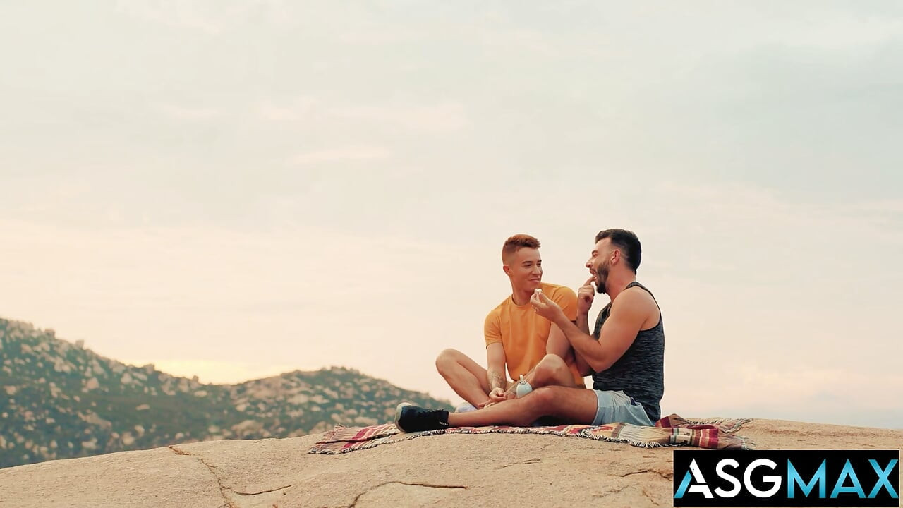 DISRUPTIVE FILMS - Married Man Has Passionate Gay Affair With Slim Bottom Boy