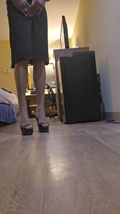 Schwarzer rock und high heels