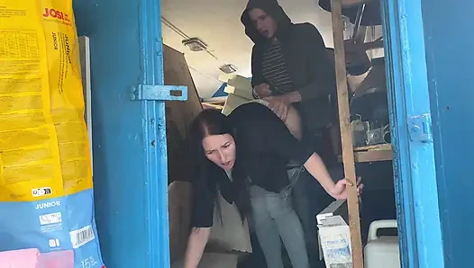 A warehouse worker fucked the manager hard right there on the boxes and put her in her place