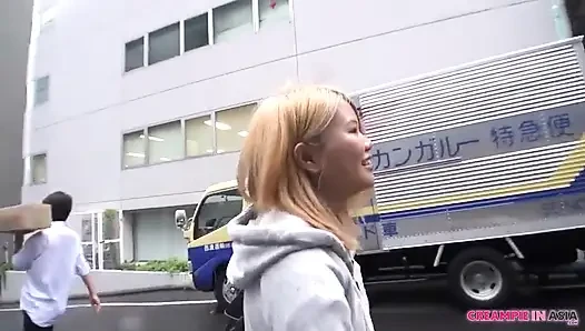 Dreier mit Sumire. Realcollege uniform, dreier und creampie