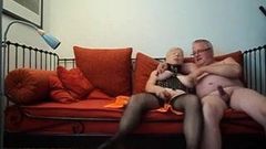 Трах с немецкой бабушкой в ​​любительском видео