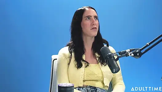 Cadence Lux: Authentische orgasmen & Selbstvertretung